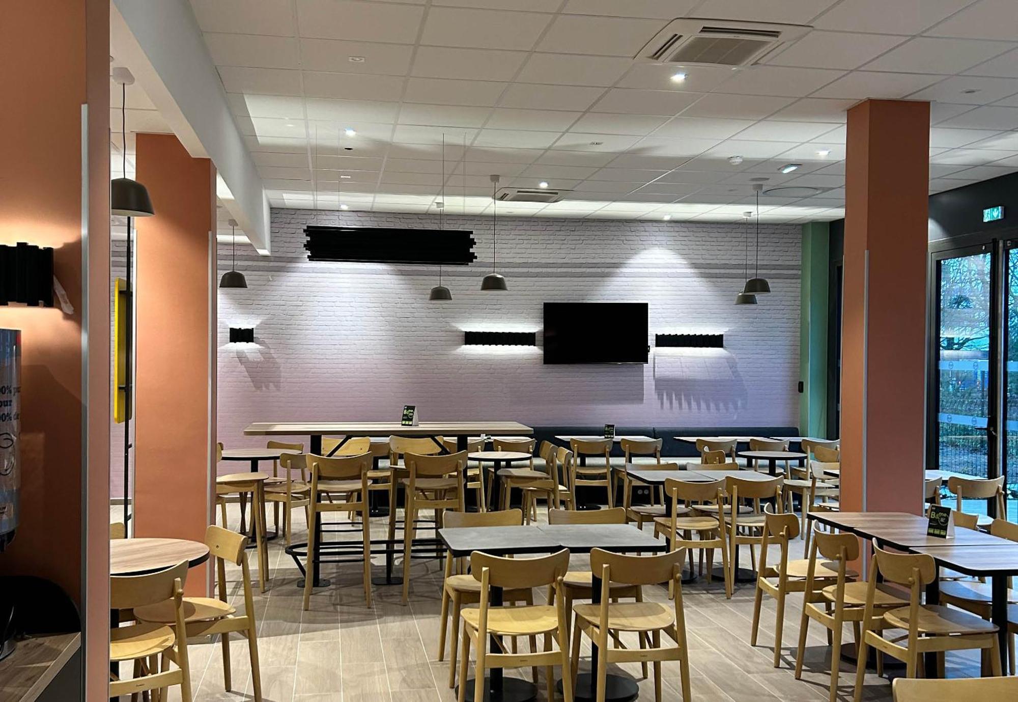 B&B Hotel Cergy Saint-Christophe Gare Exterior photo